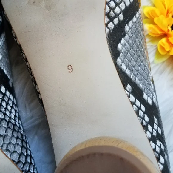 JEFFREY CAMPBELL VIONA LOAFER GREY SNAKE PRINT - Picture 11 of 15